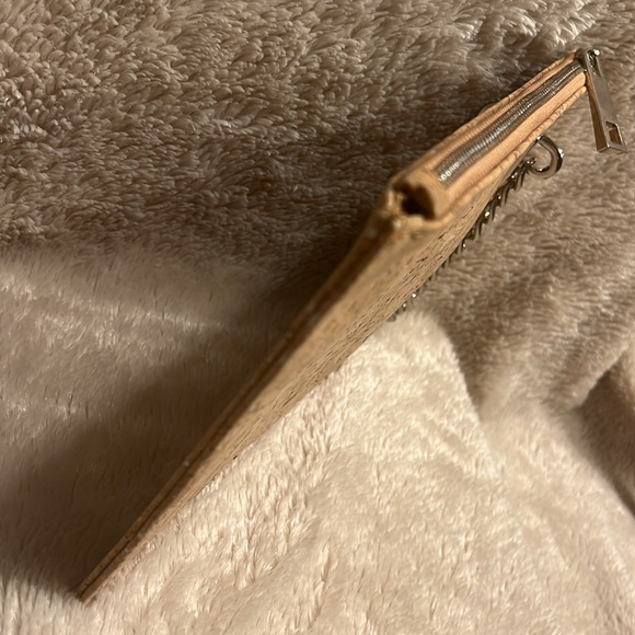 SONDRA ROBERTS Desquared Wristlet - Picture 5 of 13